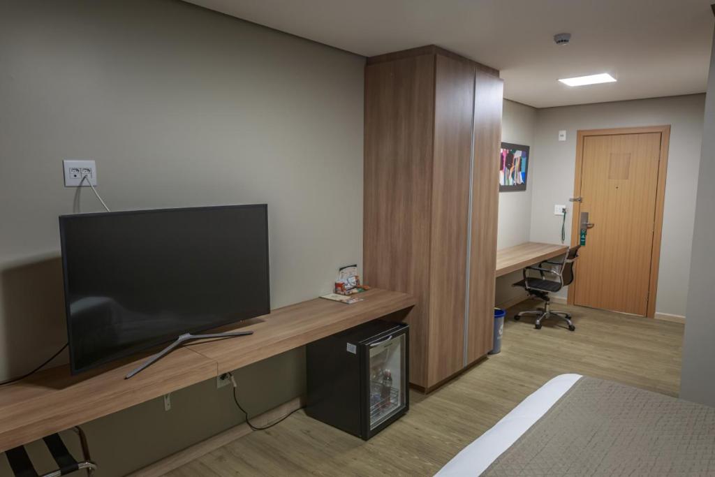  Dubai Suites