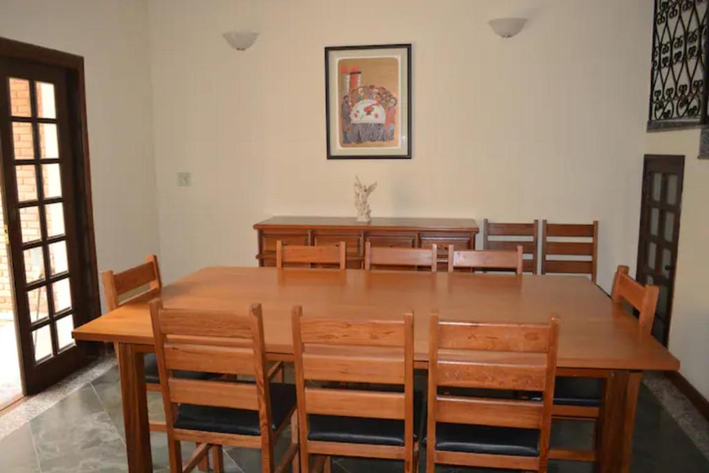  Casa com 6 quartos e confortável próxima ao Santuário