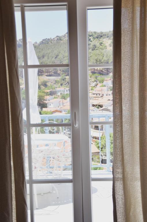 Nespecifikovaný výhled na hory nebo výhled na hory při pohledu z apartmánu