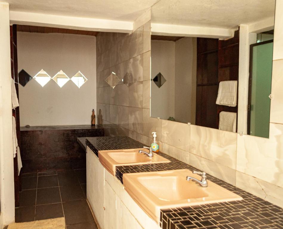 Ванная комната в VILLA NAPOLI
