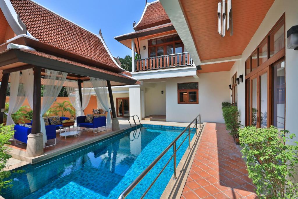 an image of a swimming pool in a villa at Siam Pool Villa Pattaya in Pattaya South