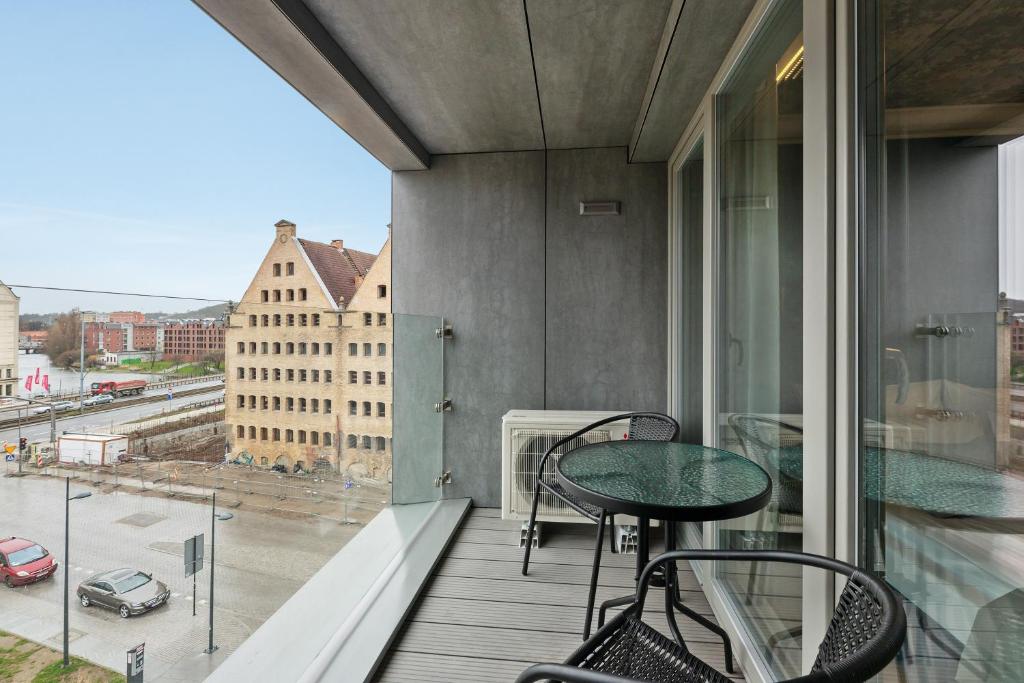 Balkón alebo terasa v ubytovaní Grano Residence - Pool, Sauna, SPA & Parking by Downtown Apartments