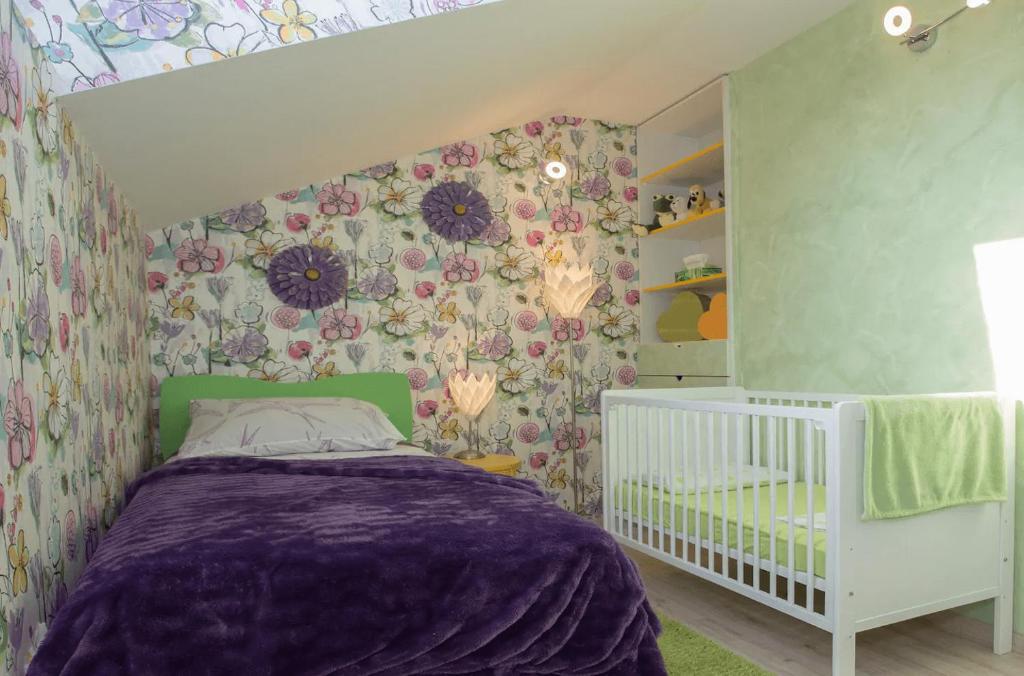 Posteľ alebo postele v izbe v ubytovaní Beach apartment Butterfly with sea view