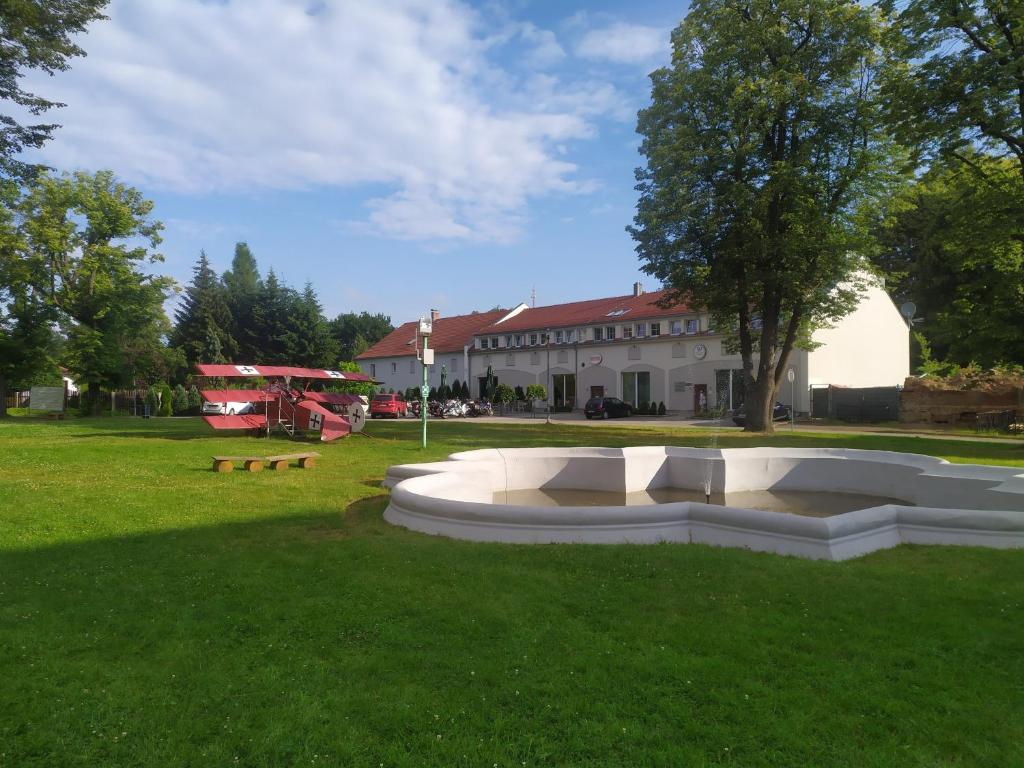 Zahrada ubytování Hostel Browar Jedlinka