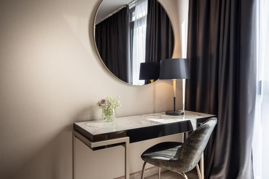 Grand Hotel Adriatic - 9