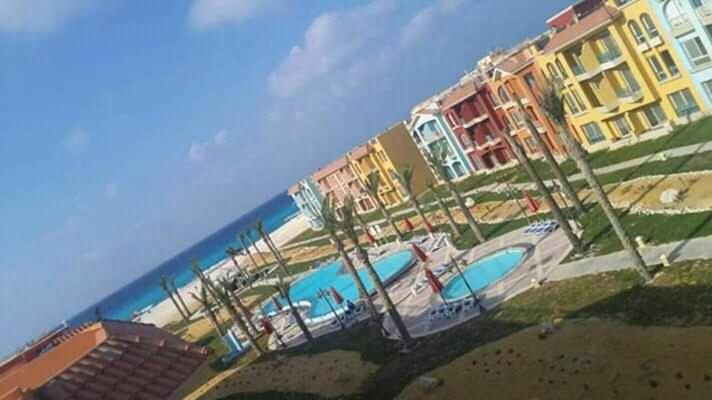 Bazén v ubytování Porto Matrouh Resort nebo v jeho okolí