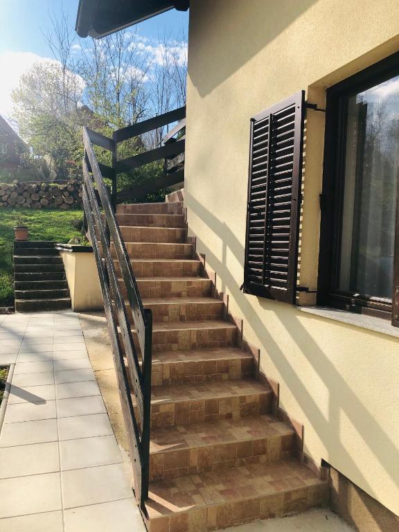 Balkón nebo terasa v ubytování Kod Basaričeka