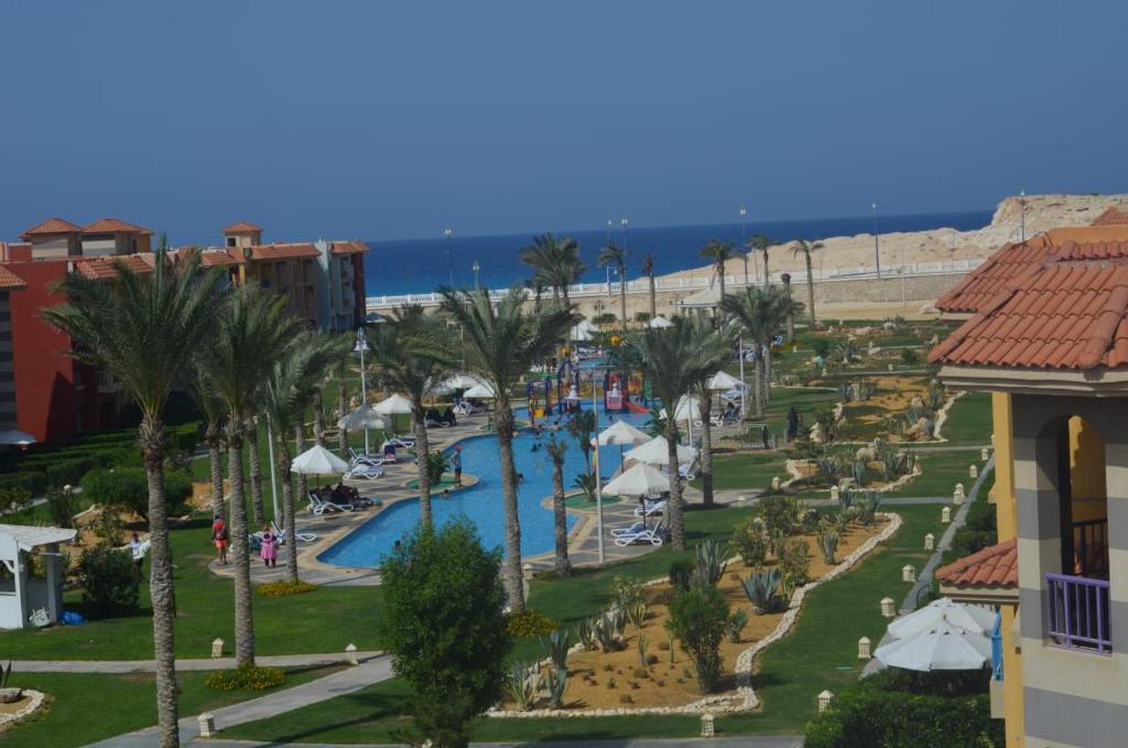 Bazén v ubytování Porto Matrouh Resort nebo v jeho okolí