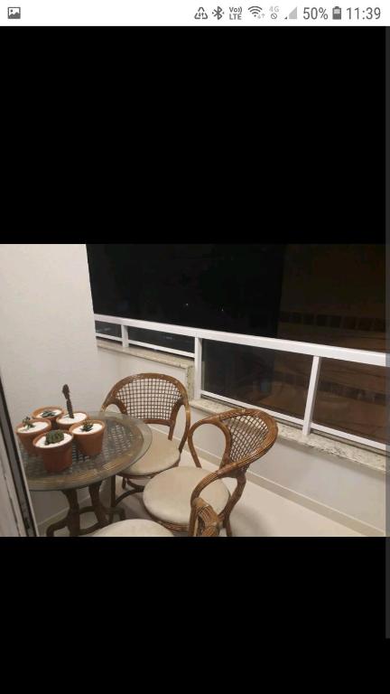  Apartamento Encantador no Centrinho dos Ingleses