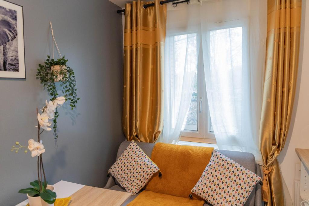 Cosy Home - PantinSmile - One-Bedroom Apartment