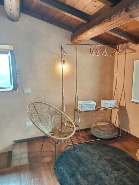 Posezení v ubytování IL BORGO DI ROCCA CALASCIO