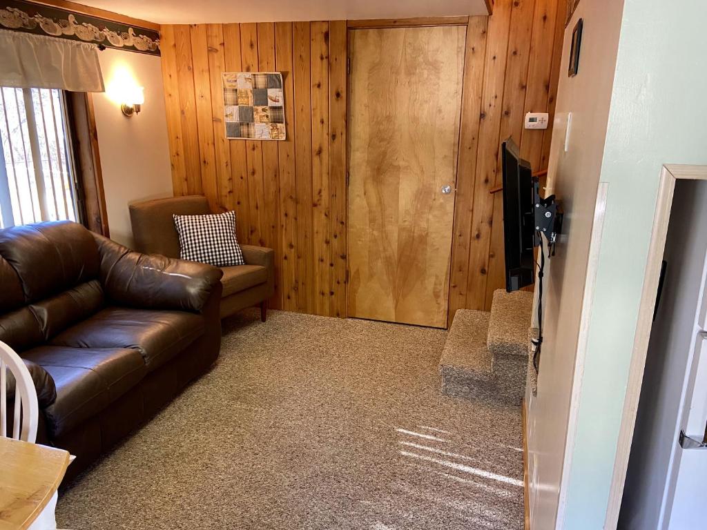 Betsie Riverside Resort - Chalet De Deux Chambres