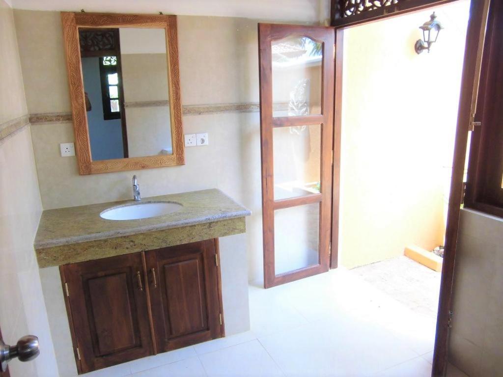 Lanka Beach Boutique Bungalows & Grand Villa - 3