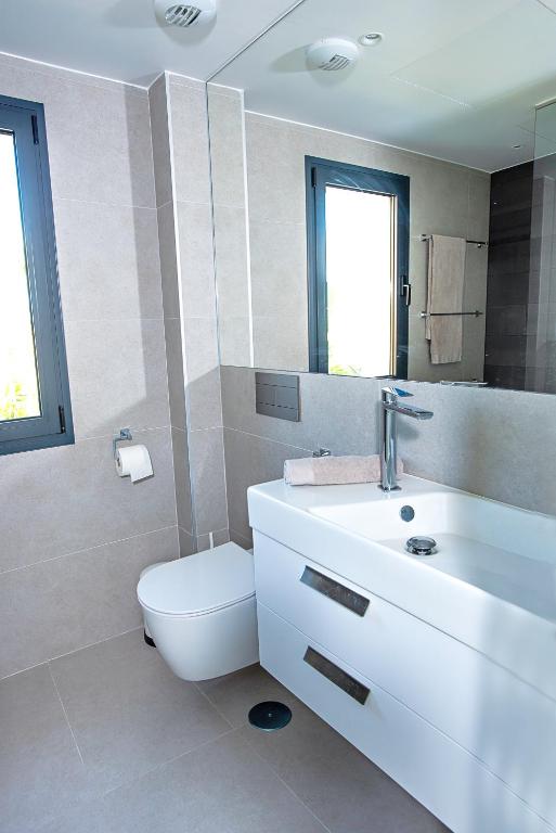 Koupelna v ubytování 3 BDRM Vacation Home • SEA VIEW • Cala De Mijas