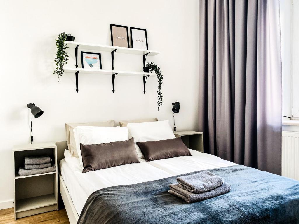 Cozy Apartment in the heart of Jewish District - One-Bedroom Apartment
