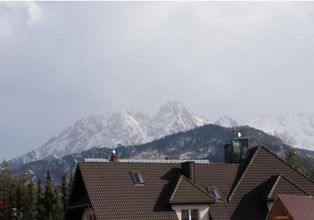 Výhľad na hory alebo výhľad na hory priamo z apartmánu