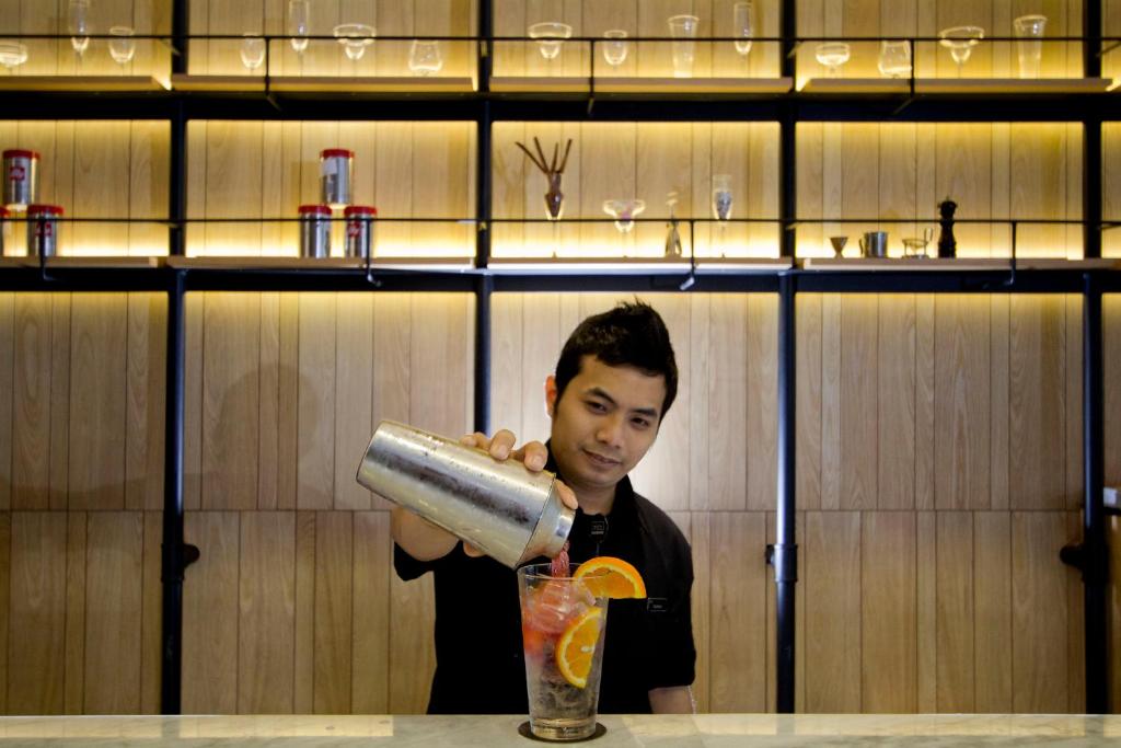 Nápoje v ubytování Neo Hotel Tendean Jakarta by ASTON