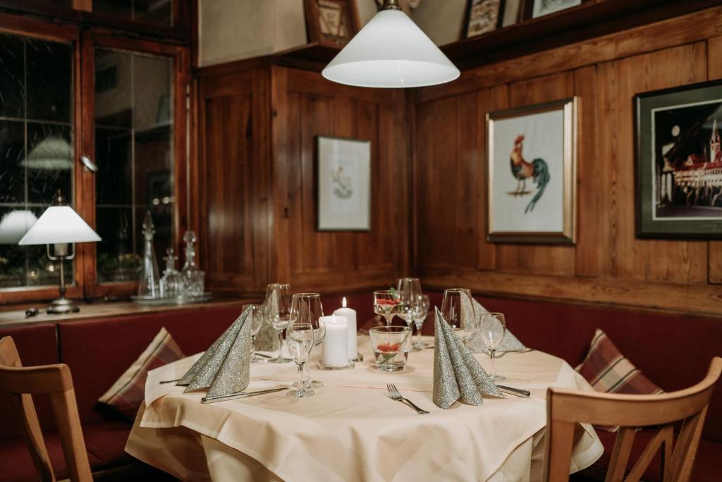 Fotografie z fotogalerie ubytování Fränkischer Gasthof-Hotel zum Koppen v destinaci Gemünden