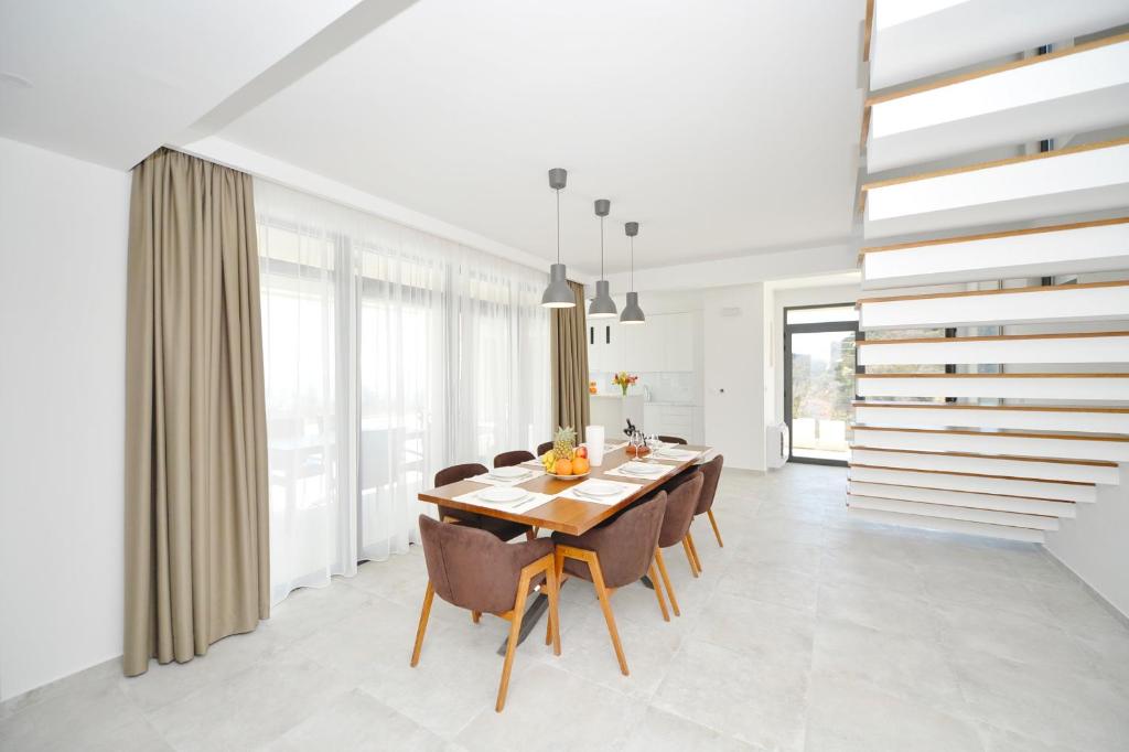 Foto sihtkohas Petrovac na Moru asuva majutusasutuse Villa Zen Hill galeriist