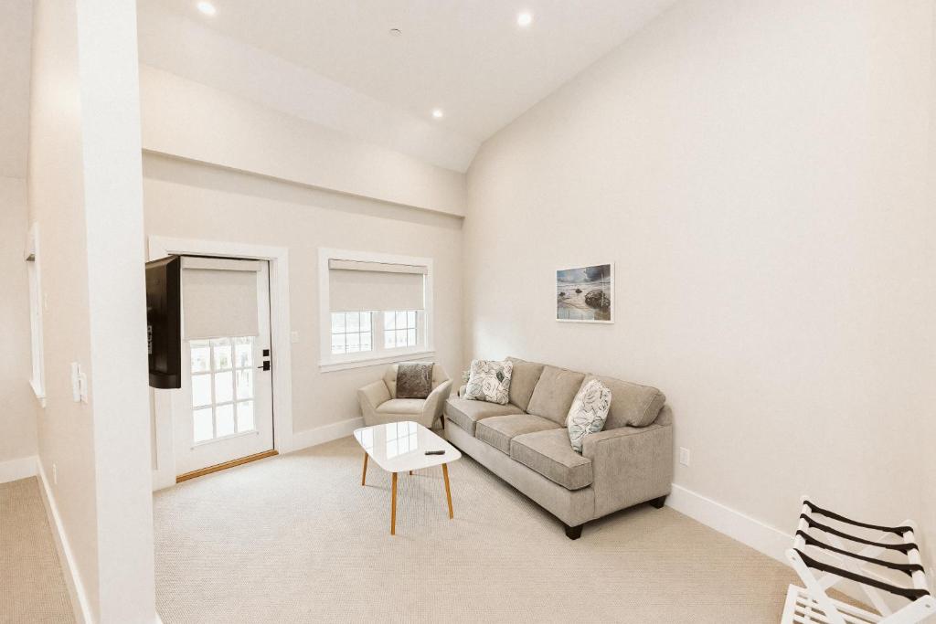 Grasshopper Inn - King Studio Mit Sofa Bett