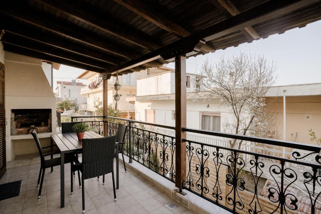 Balkon lub taras w obiekcie AIORA yard