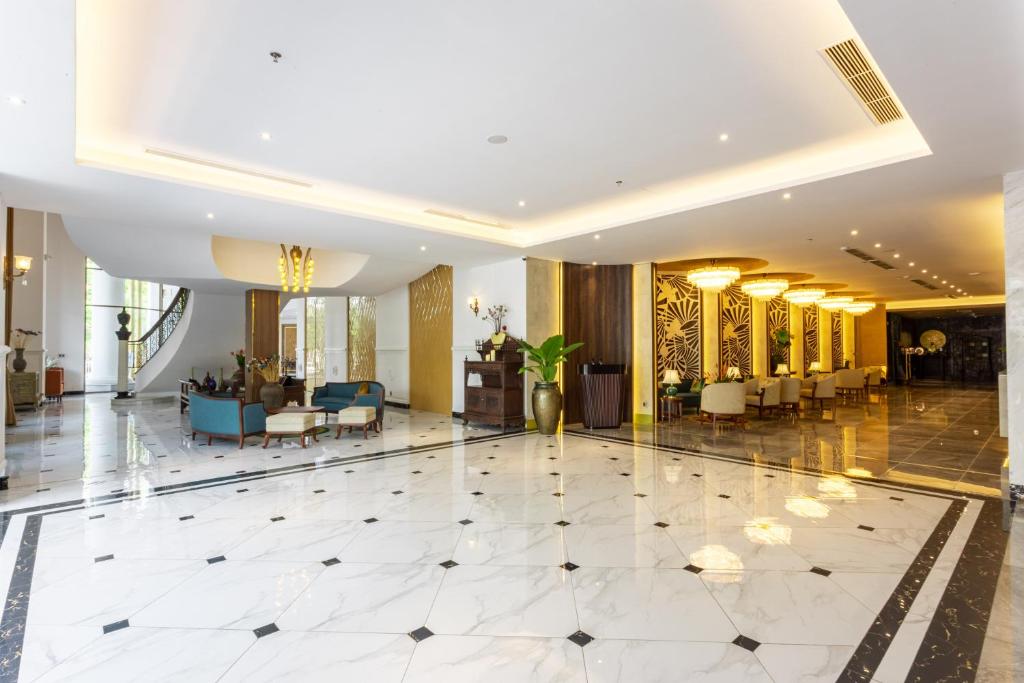 Posezení v ubytování White Lotus Hue Hotel