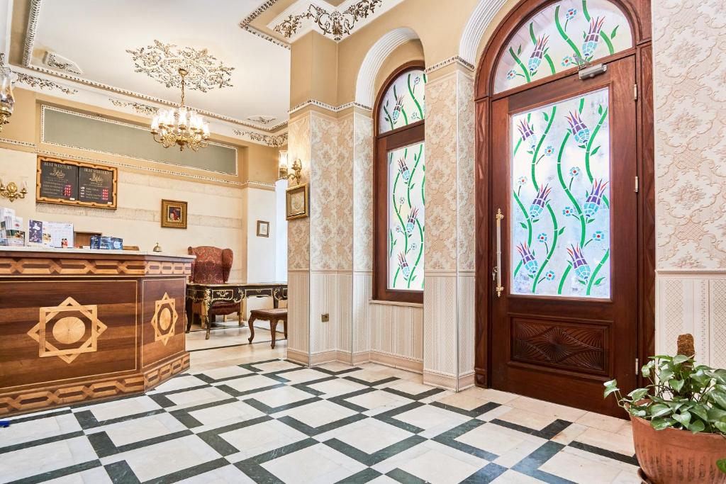 رزرو هتل، Amber Hotel & Spa