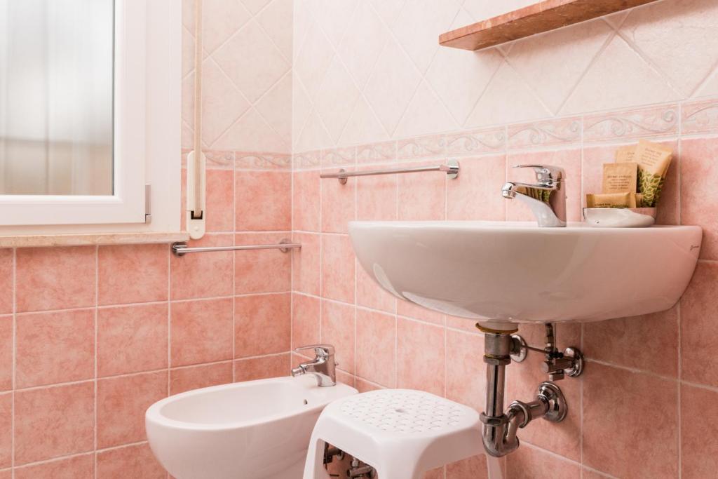 Koupelna v ubytování Hotel Lydia