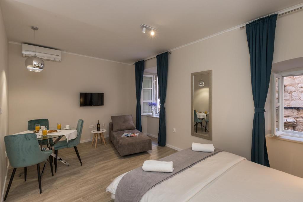 Apartments Urbis - Apartamento De Estudio Superior Con City View