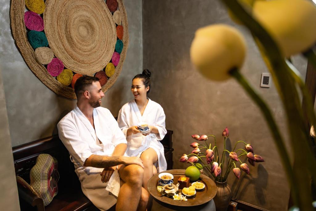 Sen Spa mang đến khoảng nghỉ thư thái trên tầng cao, phù hợp để du khách phục hồi năng lượng và thả lỏng cơ thể sau một ngày đi bộ khám phá các điểm tham quan của cố đô