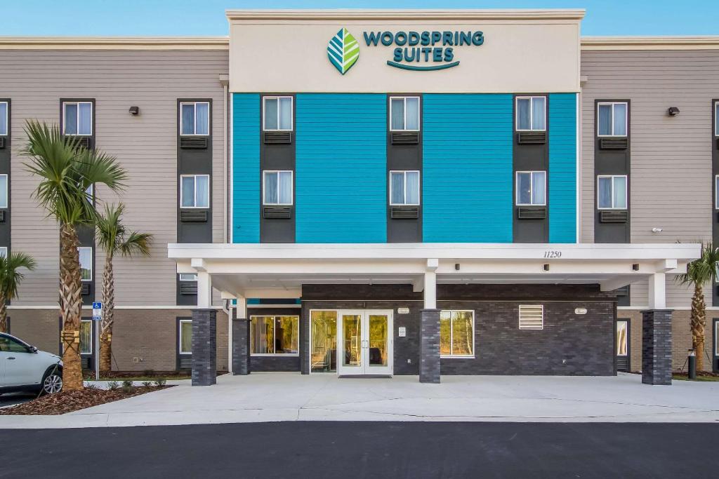 WoodSpring Suites Jacksonville Campfield Commons