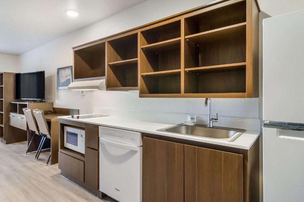 WoodSpring Suites Jacksonville Baymeadows - Chambre Queen Avec Deux Lits Queen Et Baignoire - Accessibles / Non-fumeurs