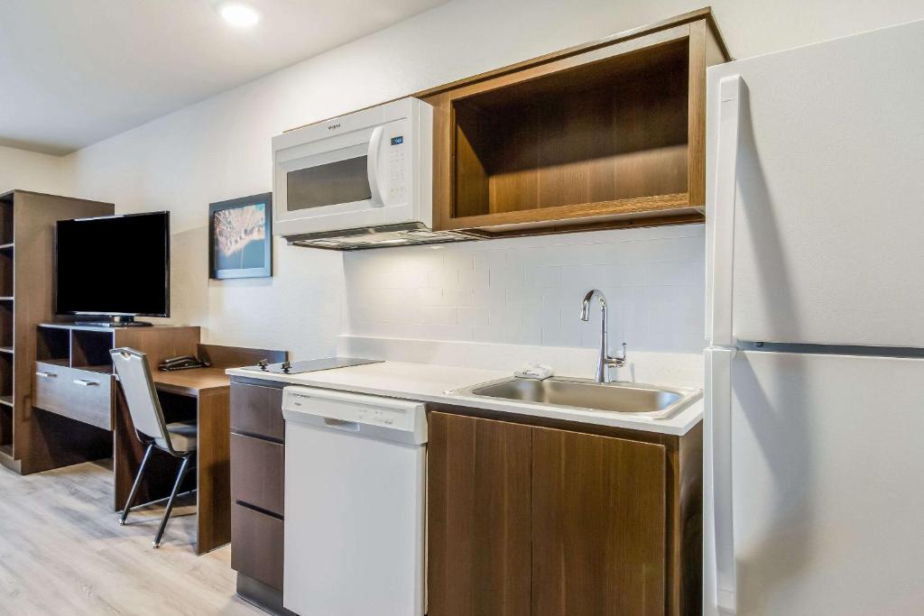 WoodSpring Suites Jacksonville Baymeadows - Salle Queen Standard - Non-fumeurs / Plats Inclus