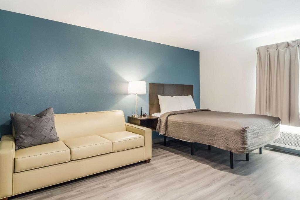 WoodSpring Suites Jacksonville Baymeadows - Salle Queen Standard Avec Cuisine - Non-fumeur