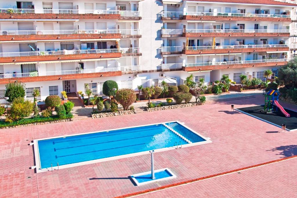 RVHotels Apartamentos Lotus, Blanes, Spain - Booking.com