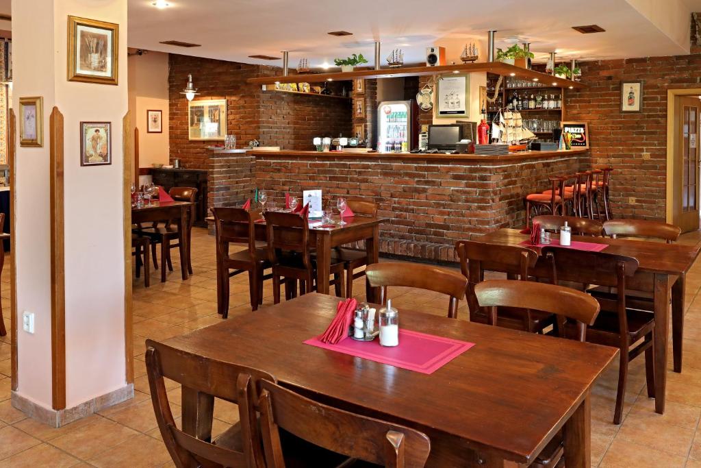 Restaurace v ubytování Hotel Laguna Slapy