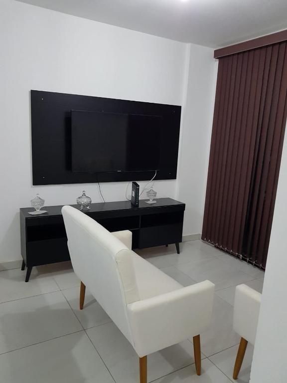  oo DIARIA de 75 a 120 PARA 3 PESSOAS Excelente localização na praia de intermares a 200 da praia e 400 metros do Lovina e 300 metros do Fest Verão PB