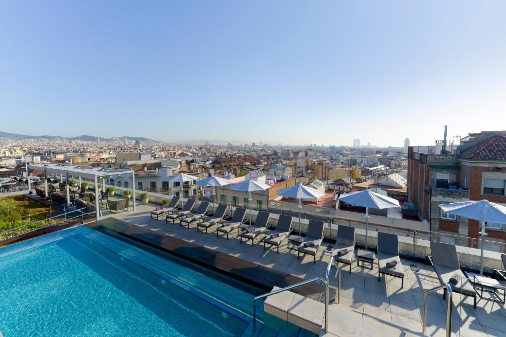 Swimmingpoolen hos eller tæt på InterContinental Barcelona, an IHG Hotel