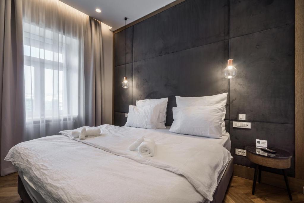 Budapest Eye- Boutique Suites, by BQA - Deluxe Double Room With Extra Bed
