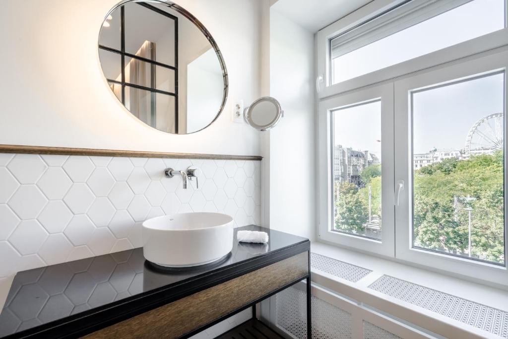 Budapest Eye- Boutique Suites, by BQA - Resim 12