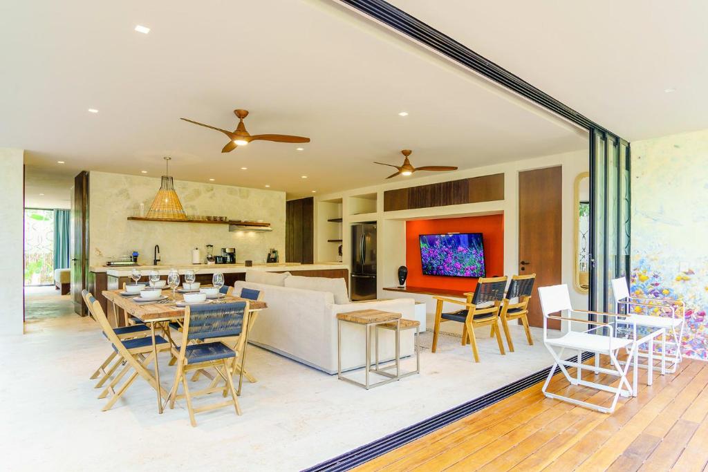 Gorgeous 2 BR Condo at ArtiaEssentia with Private Pool