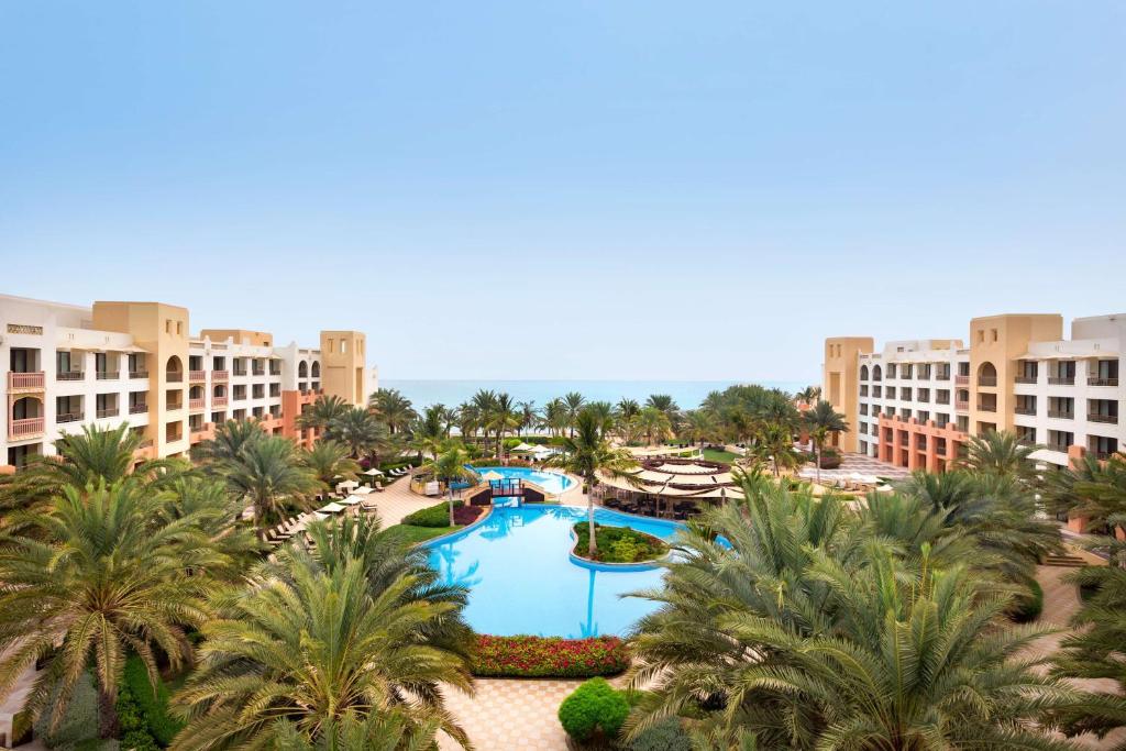 Bazén v ubytování Shangri-La Barr Al Jissah, Muscat nebo v jeho okolí