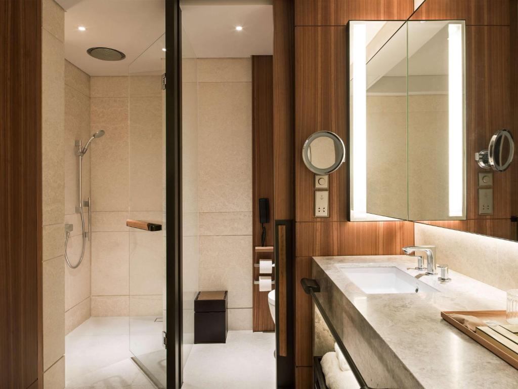 Koupelna v ubytování Kerry Hotel Hong Kong by Shangri-la