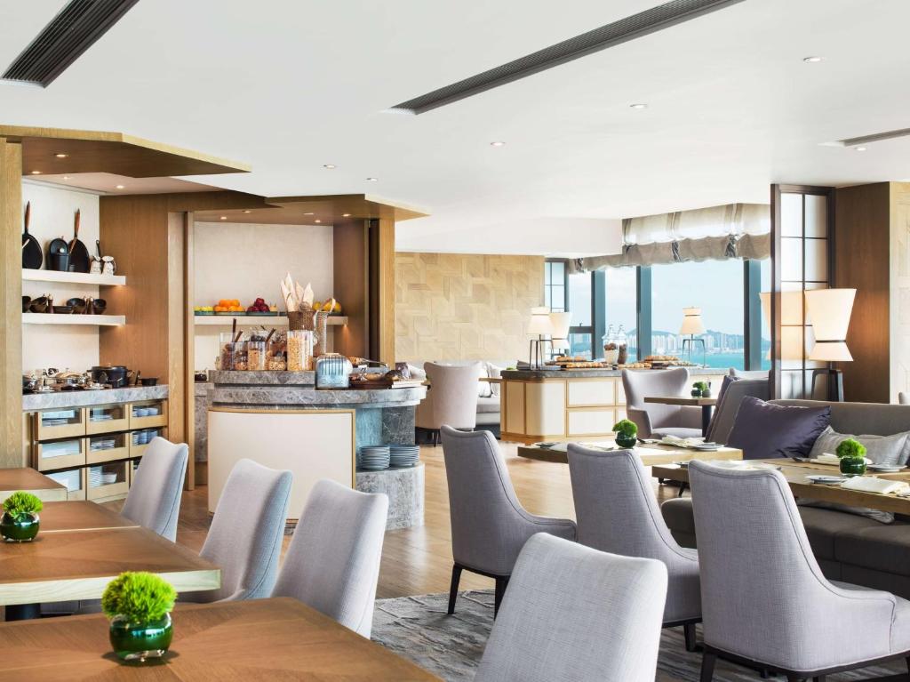 Posezení v ubytování Kerry Hotel Hong Kong by Shangri-la
