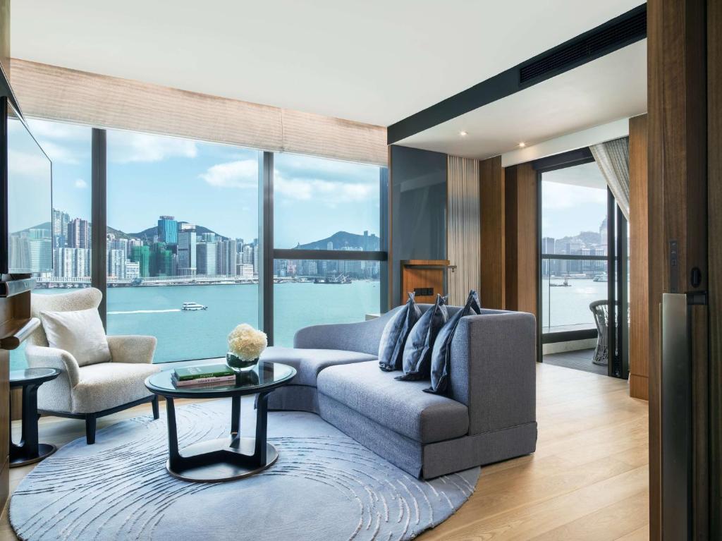 Posezení v ubytování Kerry Hotel Hong Kong by Shangri-la