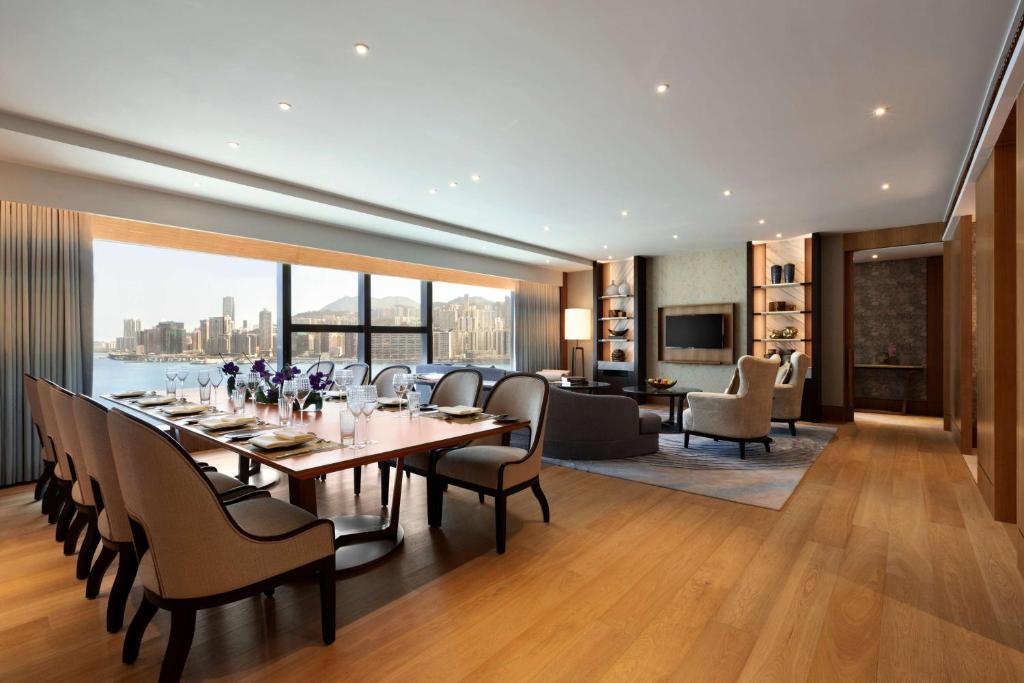 Posezení v ubytování Kerry Hotel Hong Kong by Shangri-la
