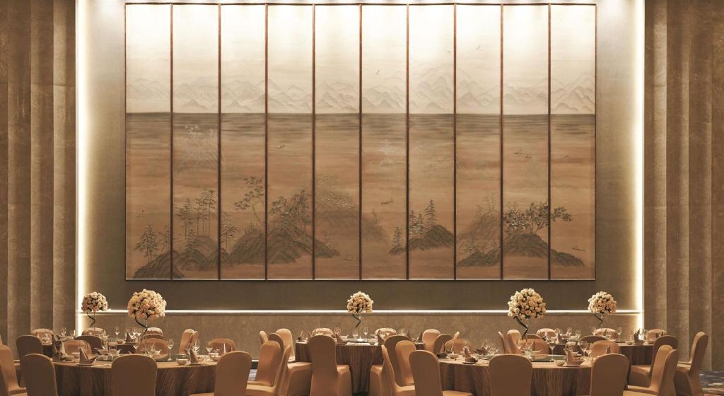 Restaurace v ubytování Shangri-La Tianjin