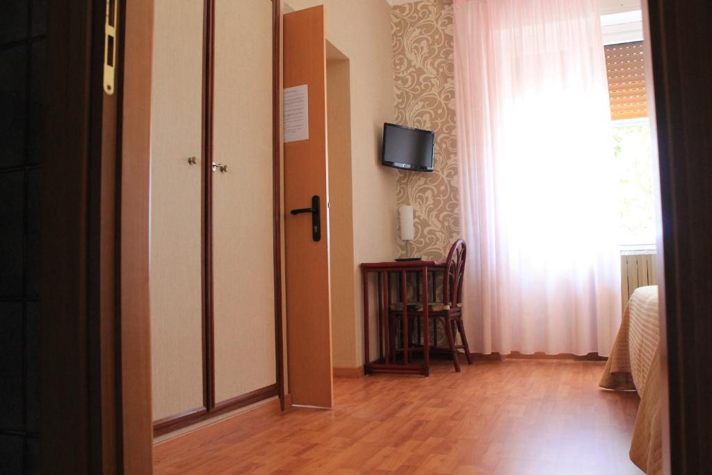 TV a/nebo společenská místnost v ubytování Hotel Kristina