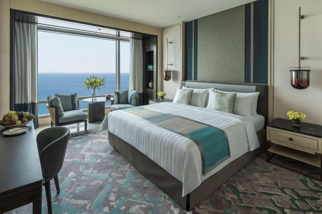 Postel nebo postele na pokoji v ubytování Shangri-La Colombo