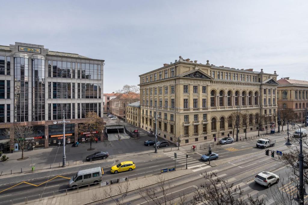 Astoria Boutique Suites- Best Location by BQA - Resim 12